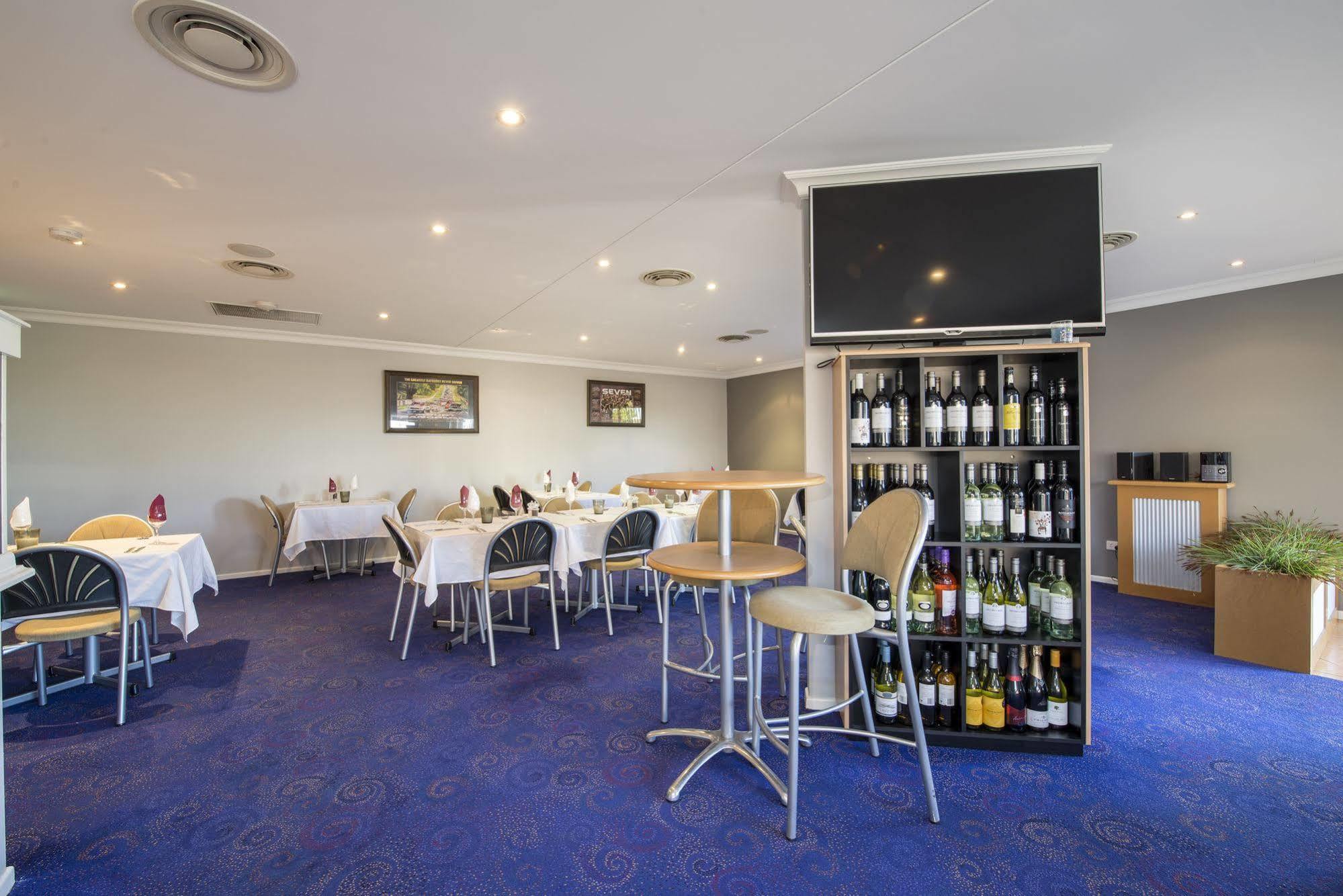 טוומבה Cotswold Motor Inn מראה חיצוני תמונה